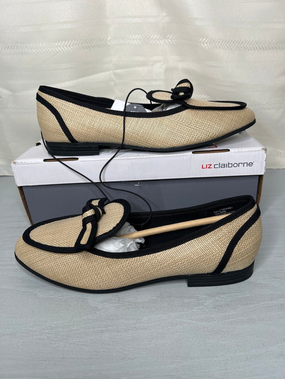 Liz Claiborne Granby Round Closed Toe Loafers Natural Womens Size 9
